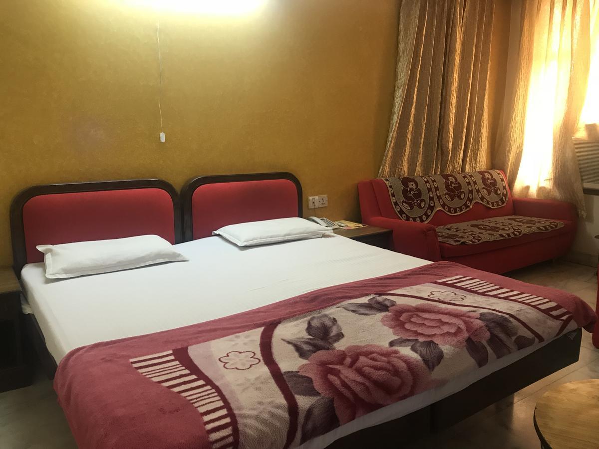 Hotel Sukant Palace Δελχί Εξωτερικό φωτογραφία